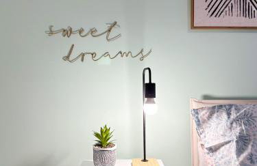 Luxury 2 Bedroom City Centre Apartment - Secure Parking - Amazing location! - Foto 16