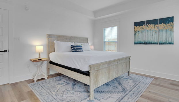 Fully Updated Beach Retreat; Minutes to Eastern Lake & Beaches - Foto 4, Habitación