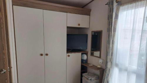 149 Holiday Resort Unity 6 berth Passes optional No pets - Foto 2, wardrobe