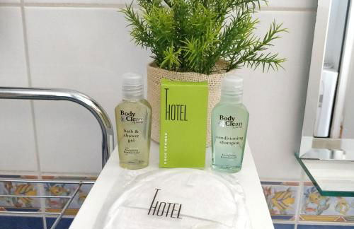 Le Parisien T1Antony-Berny by Beds4Wanderlust - 35m2 avec Balcon - Aéroport Orly 5miles - Train Station RER B ORLYVAL 1mile - Foto 9