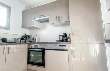 L'Odyssée provençale, un duplex de charme de 2 chambres au pied du village médiéval de Bormes-les-Mimosas, offrant des prestations haut de gamme et une superbe vue sur le Massif des Maures - Foto 11