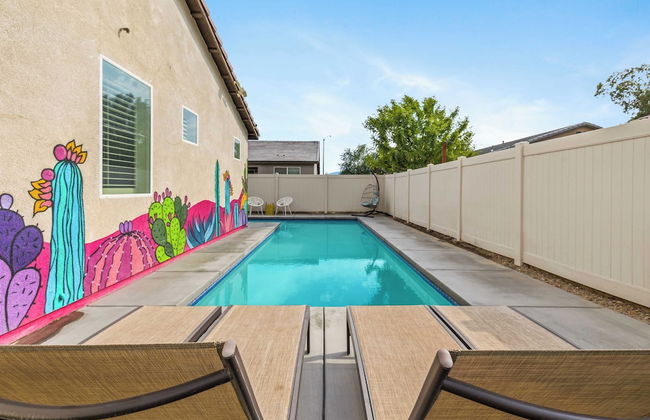 Kaleidoscope by Avantstay Colorful Escape + Pool - Foto 30