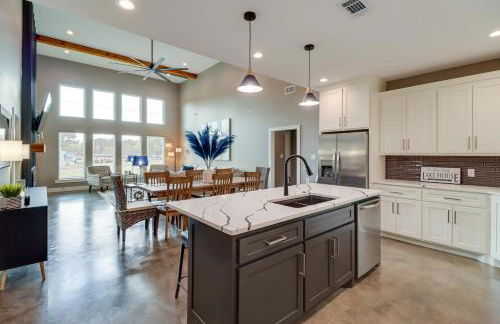 Chic Arkansas Retreat with Patio, Grill and Fire Pit! - Foto 10