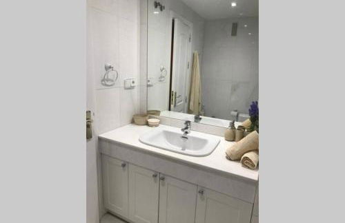 Familiar y luminoso apartamento exclusivo. - Photo 20