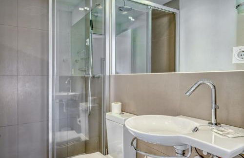 Sunny terrace with Jacuzzi by Costarentals- Ref 26 - Foto 6