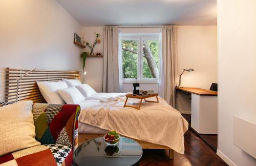 The Base - Bright 2BR, Near Old Town, Walk to Beach - Foto 3