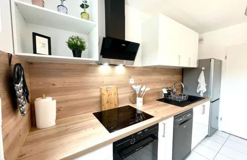 Le Central - Confort et Calme au centre-ville - Lits Queen Size - Foto 5