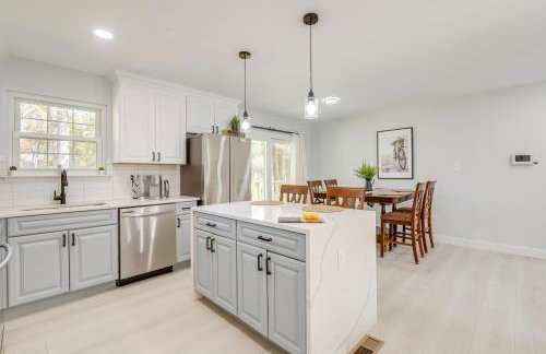 Near Top Attractions Deck Dining at Severn Home! - Foto 9