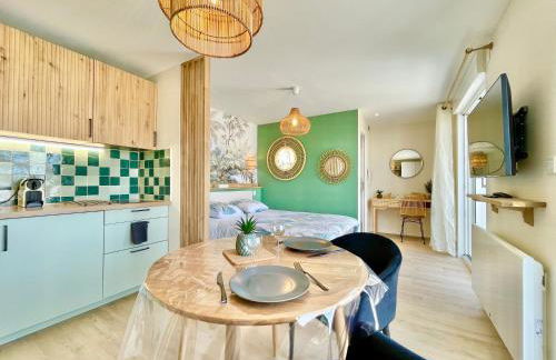 Le Phare Ouest - 80 m De La Mer - Vue Océan Sur Le Balcon - Entièrement Rénové - Internet Haut Débit - NOUVEAU - Foto 8