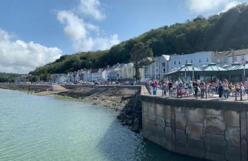 Fishermen's cottage with log burner, 2 bathrooms & sea views from garden terraces - Foto 68