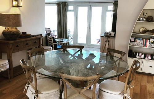 Driftwood Beach House - Photo 19