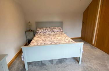 New Bury Cottage near Goodwood - Photo 16