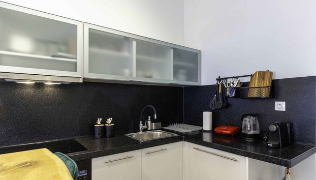 Phaedrus Living Modern City Flat Gkyzi - Foto 4, Cocina privada