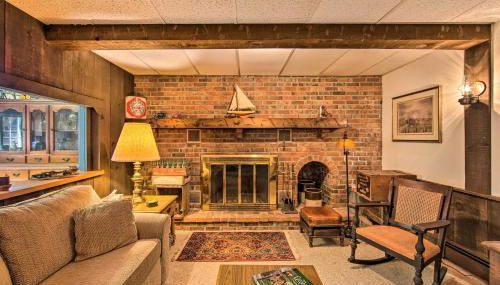 Amish Country Apartment with Cozy Fireplace! - Foto 4