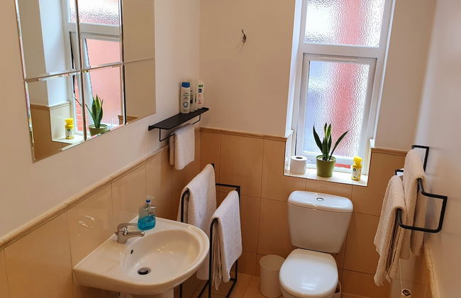 Charming 2-bed Apartment in Bournemouth - Foto 14