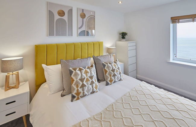 Host Stay Sea Watcher - Photo 5