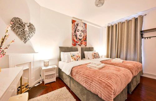 COSY 3BD LONDON ACCOM SLEEPs 6 - Foto 10