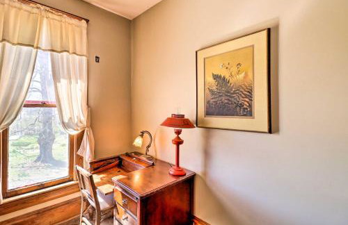 Creekfront Yellville Manor with Parlors and Fire Pit! - Foto 17