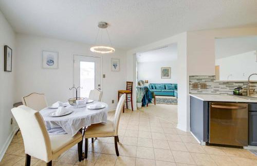 Camby Home with 3 Living Areas and Community Pool! - Foto 5