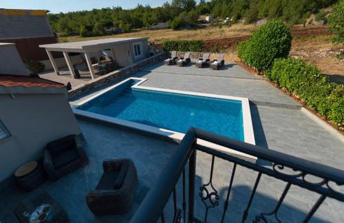 Villa in Ugljane With Private Pool - Foto 4