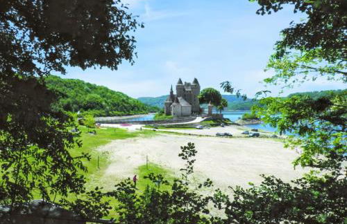 Maison cosy à Lanobre + Jardin - Photo 16