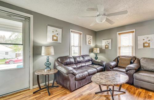 3 Mi to Dtwn Fort Wayne Home with Deck and Yard! - Foto 5