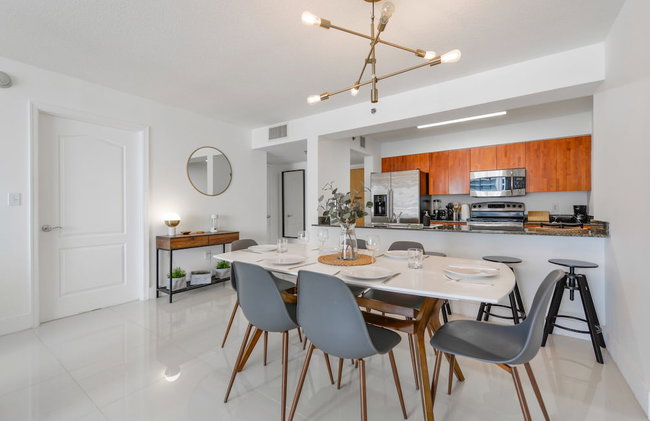 The Club- RE Rentals - Photo 2