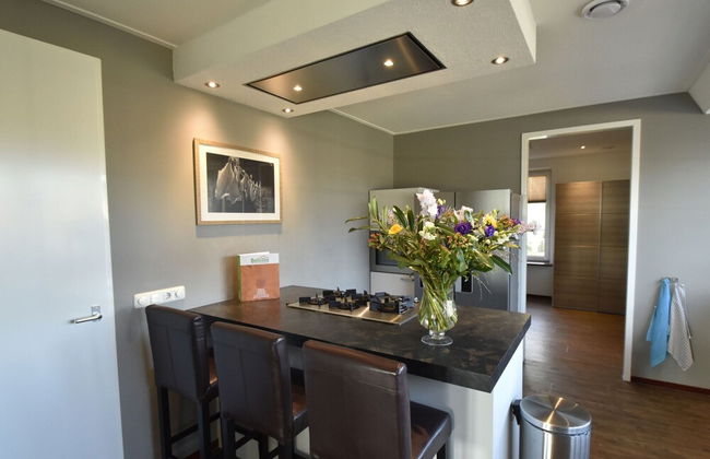 Modern Holiday Home in Westerland - Photo 11