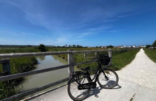 La Villa l'Oiseau Bleu proche de la plage et de Deauville !!! Awards 2025 - Photo 31
