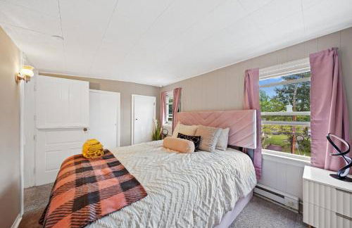 Comfort, Fun, and Retro Retreat - Foto 36