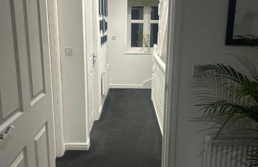 Entire 3 bedroom deluxe house - Foto 17