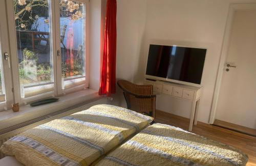 Häuschen mit Gartenblick - Foto 4