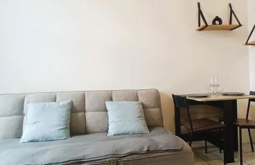 La Terrasse, T2 proche gare, Wifi, tv HD, grande terrasse - Photo 6