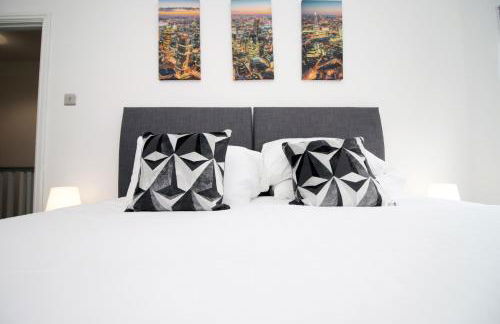 3-Bed Townhouse - Central, Free parking - Foto 13