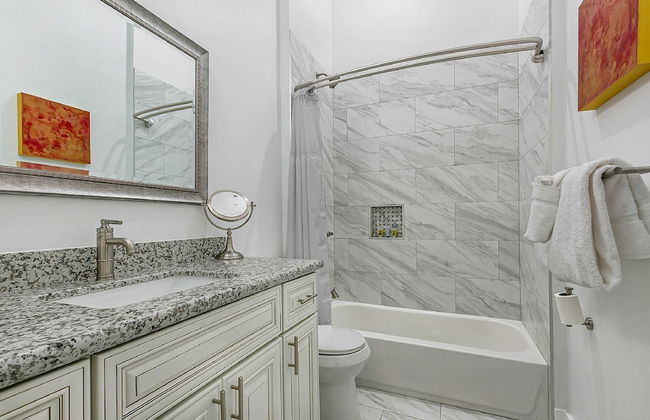 Spacious 5 Bedroom Near Magazine St & Uptown - Foto 27