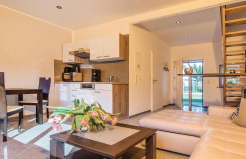 Cozy Home In Pinnow With Kitchenette - Foto 9