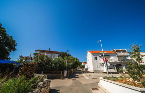 Violet Red Yellow Apartments - Foto 52