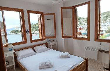 Μπροστά στο ναυάγιο Καλή τύχη - Photo 16