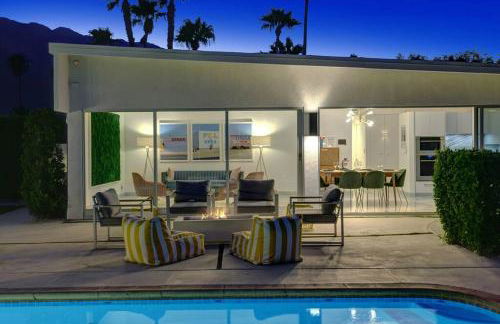 Palm Springs Luxury Home With Pool and Next to Downtown & Airport - Photo 30