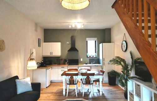 Domaine des Cerisiers - Accès direct piste cyclable reliant Honfleur - Parking privé - Grand jardin - Foto 61