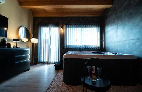 Elorina Home Suite - Photo 35