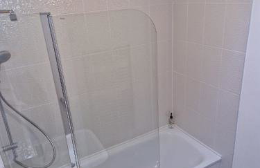 Hereford - Robin Coach House - Located On City Outskirts In North Hereford - Modern 2 Bedroom Property With Parking - Suitable For Small Family, Couple Or Contractors - Hosted by RENTMYHOUSE - Foto 15