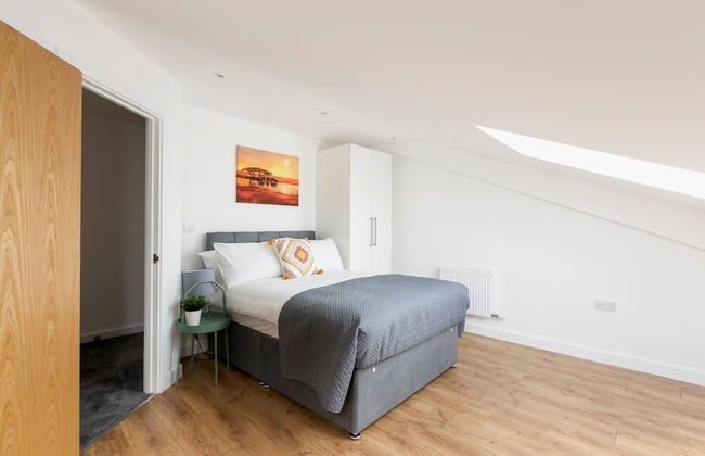 Skyvillion - Huge 4bed Apartment Wbalcony - Parking - Photo 7