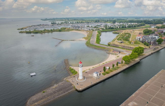 Villa in Hellevoetsluis Near North Sea Beach - Photo 29