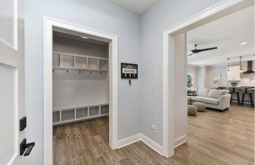 New Home, Dock, Home Theatre Projector, Hot Tub, Fire Pit, Kayaks - Foto 39