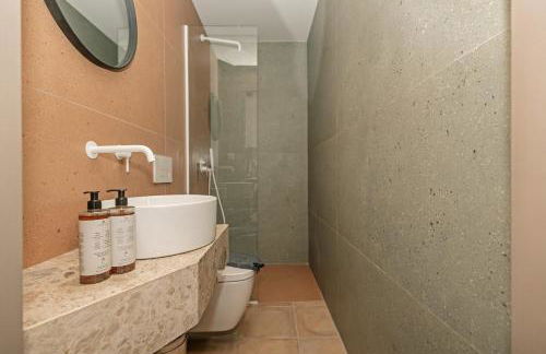 Tessera Villas & Studios Collection - Photo 21