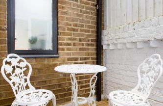 Luxury King-Bed EnSuite with Quiet Private Patio - Foto 6