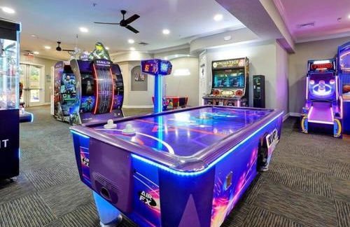 Themed Windsor Hills 6BR Private Pool Gameroom - Foto 31
