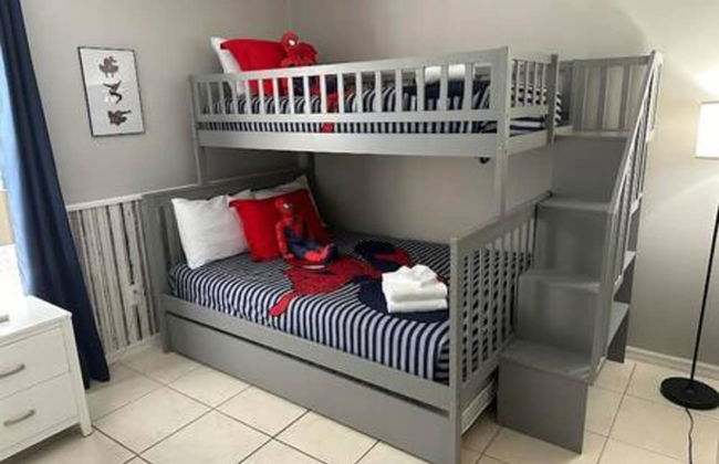 Amazing 5 BR w Game Room Minutes From Disney - Foto 43