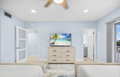 Las Olas & Beachside getaway with pool - Foto 15